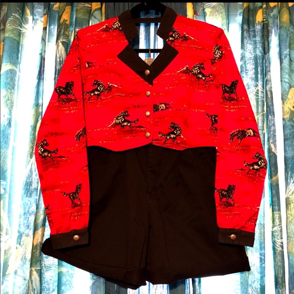 Equestrian red vest - Picture 1 of 4